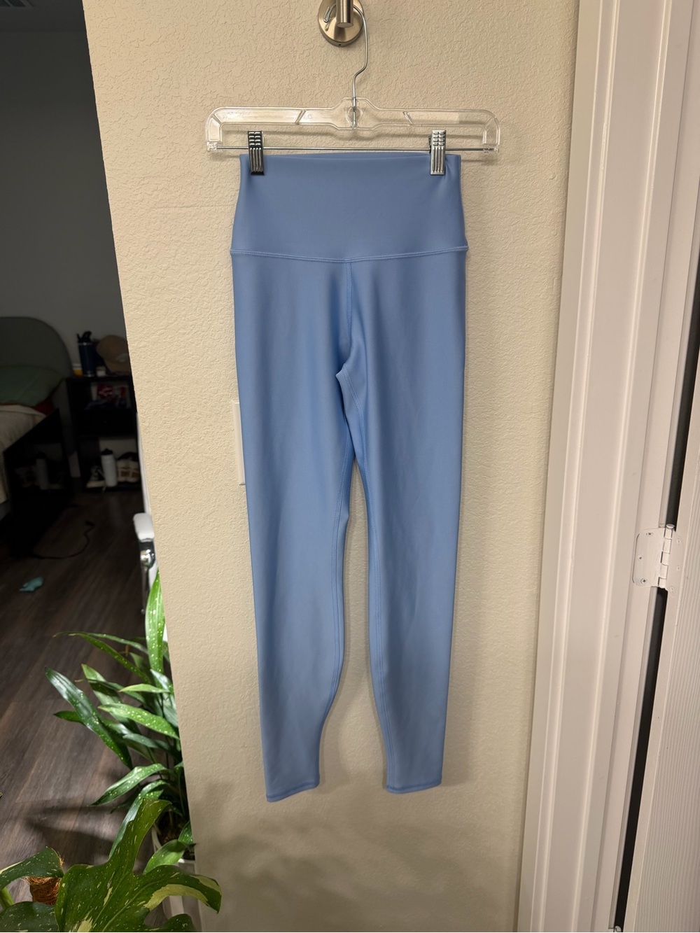 ALO High-Waist Active Leggings in Light Blue
